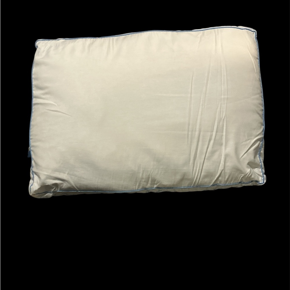 Sertapedic Extra Firm Standard Queen Bed Pillow, Hypoallergenic